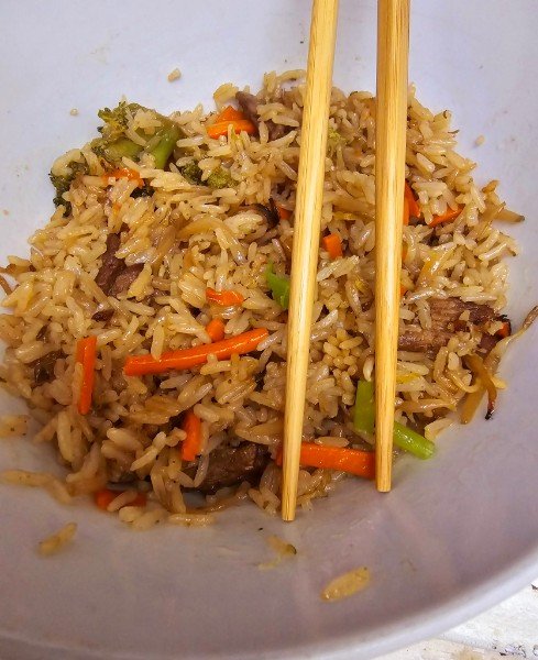 Beef fried rice with broccoli and carrots